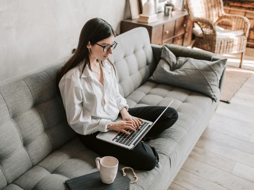 pexels-vlada-karpovich-4050291